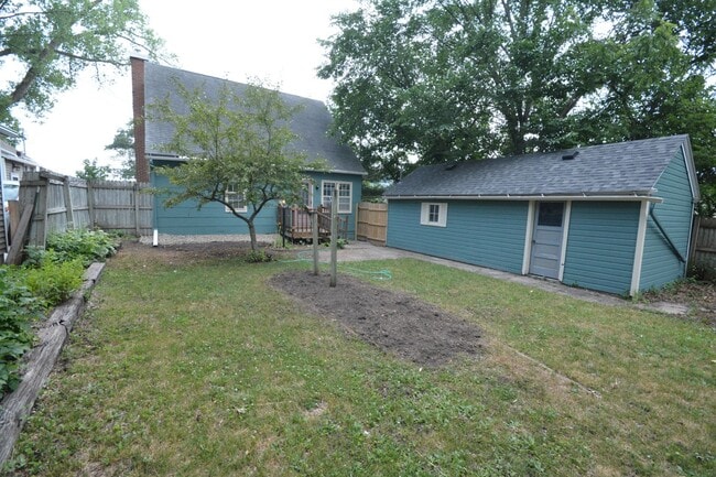 Photo - Beautiful 4 Bedroom With Modern and Unique...