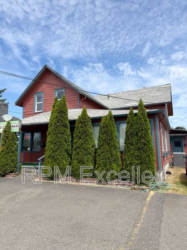Photo - 717 W Stewart Ave Unit C