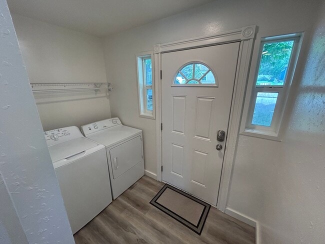 Photo - Cute 3 Bedroom, 1 Bathroom Home in Sunset Hill!
