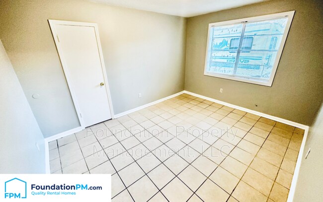 Photo - 3462 Buchanan Ave