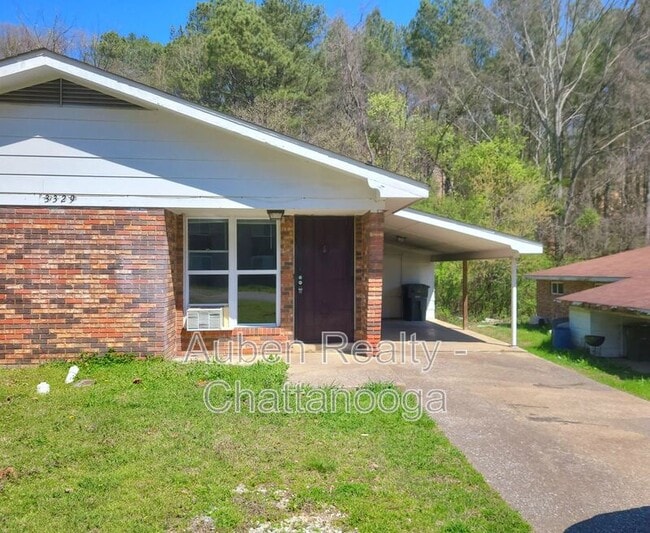 Building Photo - 3329 Pinewood Ave Unit B