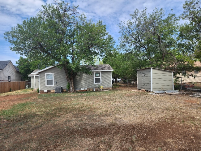 Photo - 1033 Pecan St