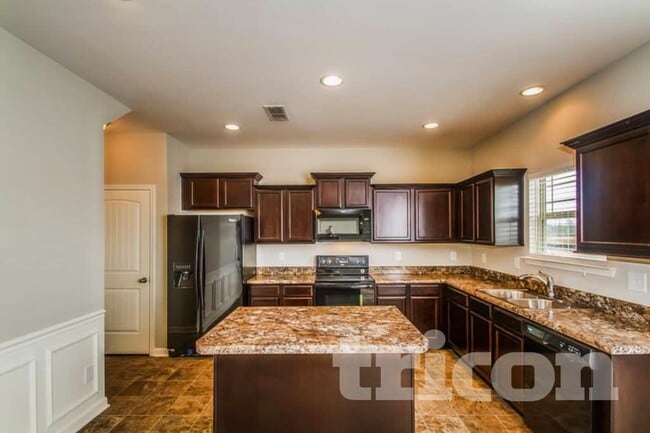 Photo - 3012 Wesley Rd