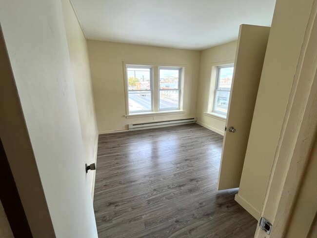 Dormitorio - 1159 E Main St Unidad #3 1157 East Main Street