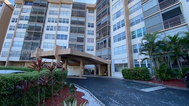 Photo - 1100 St Charles Pl Unit PH15