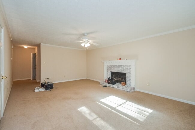 Photo - 175 Meadowbrook Dr