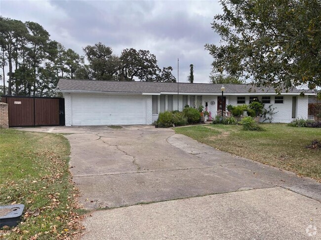 Building Photo - 10214 Moorberry Ln Rental