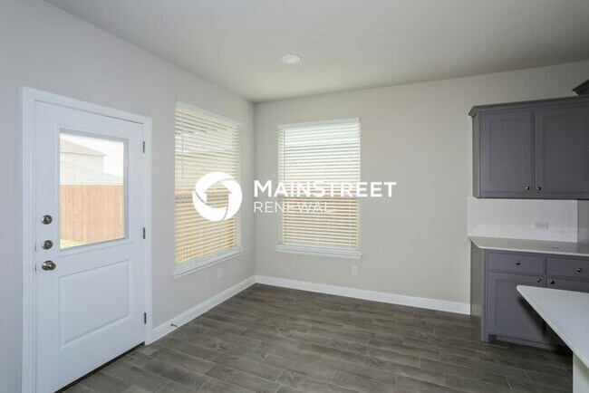 Photo - 3 Bedroom Pet-Friendly Home in Fort Worth,...