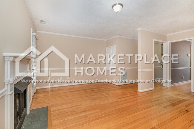 Photo - 225 Woodside Ave