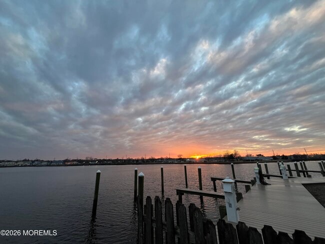 Photo - 210 Spinnakers Cv