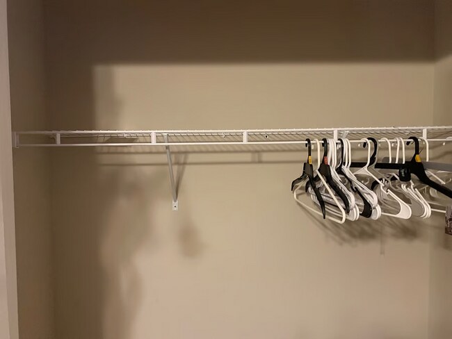 Photo - 204-204 Elliott Wy House