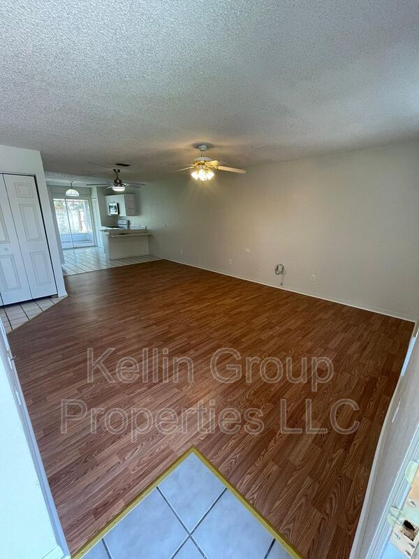 Photo - 161 Rebecca Dr NE