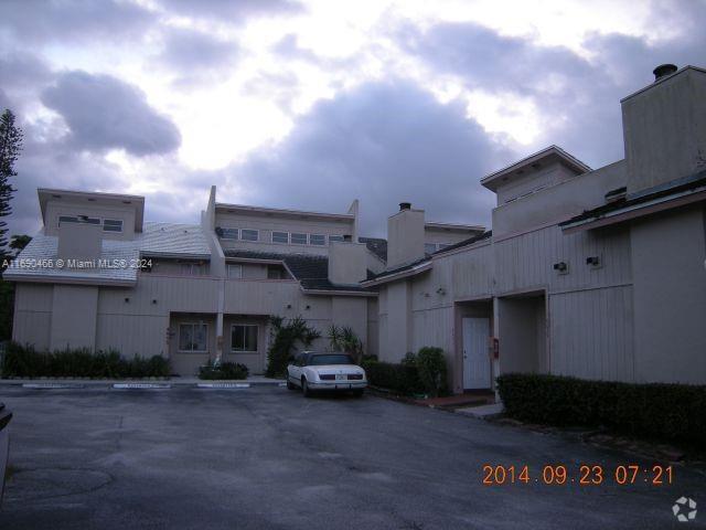 Building Photo - 4015 Coral Springs Dr Unit 12 Rental