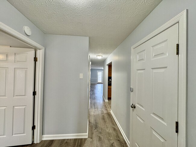 Photo - 101 Pinewood Dr