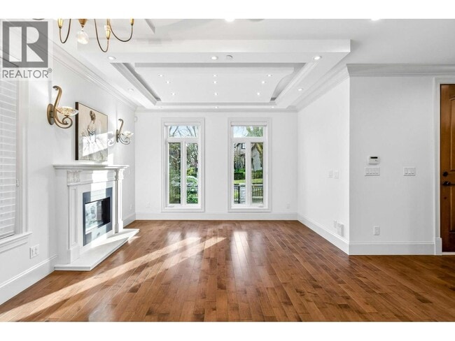 Photo - 371 W 22nd Ave