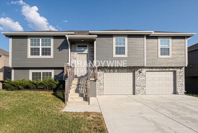 14325 Oakland Ct