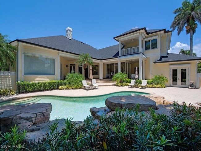 194 4th Ave N