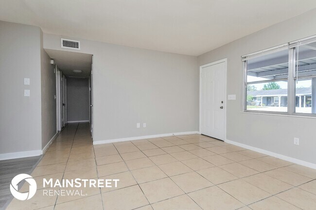 Photo - 2408 Avenue A NW