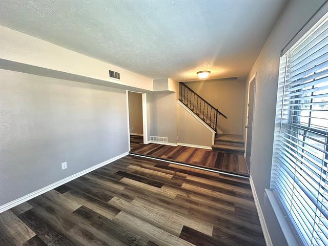 Photo - 4304 Jenny Ln