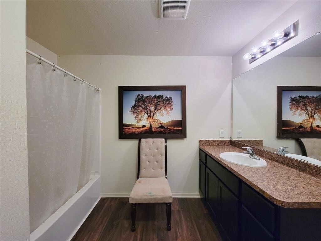 Photo - 17119 Sugar River