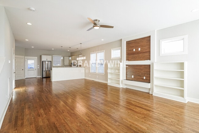 Photo - 563 Tulip Grove Rd