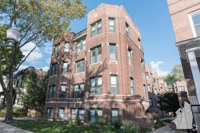 Building Photo - 2 bedroom in Chicago IL 60613 Unit 3839-GDN Rental