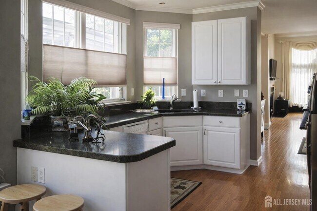 Photo - 22 Breckenridge Ln