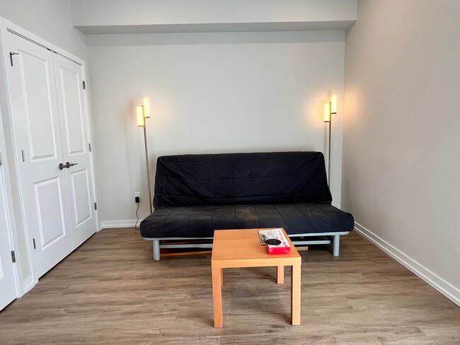 Photo - 2100 Master St