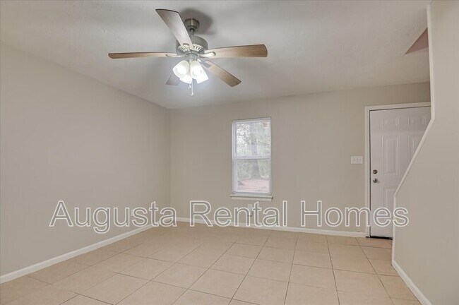 Photo - 140 Chalet North CT