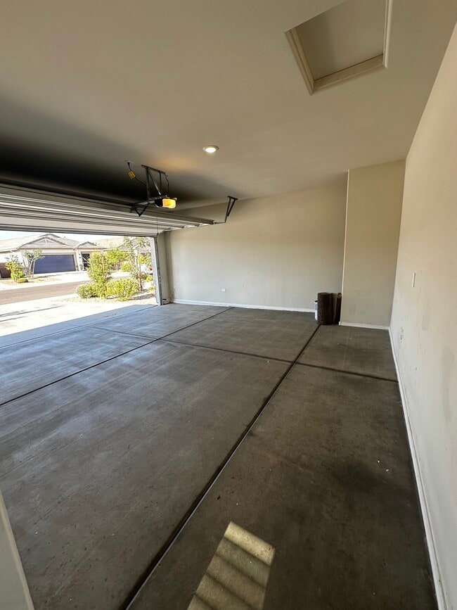 Photo - 35288 W San Alvarez Ave