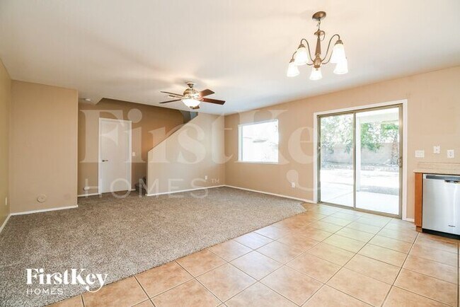 Photo - 39485 N Dusty Dr