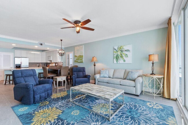 Building Photo - 365 E Beach Blvd Rental