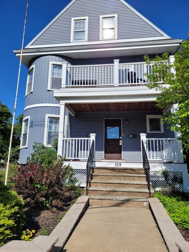 Photo - 159 Parsons St Unit 2