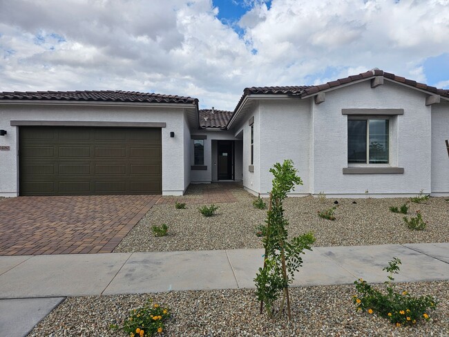 Photo - BEAUTIFUL NEW HOME 5 BEDROOMS 3 BATHS!