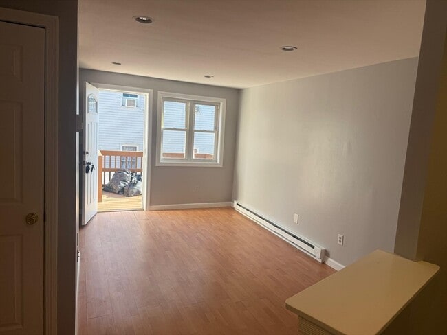 88 Harrison St Unit 2