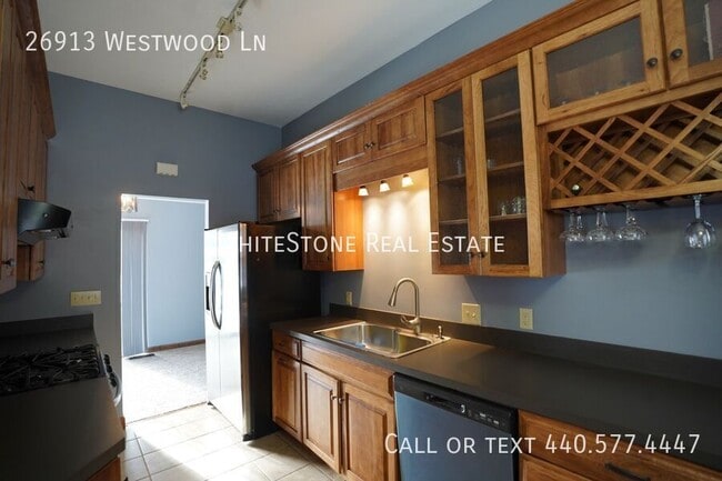 Photo - 26913 Westwood Ln