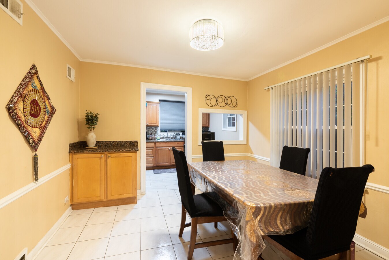 Photo - 6415 Drake Ave