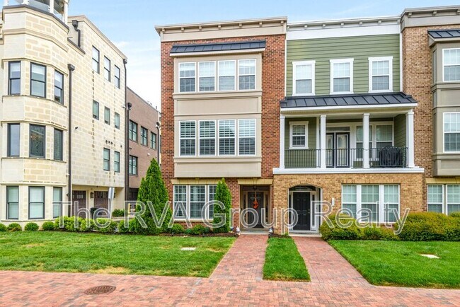 Photo - 100 Rocketts Way