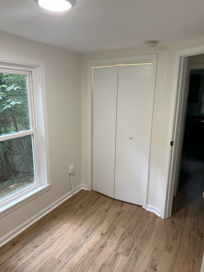 2nd Bed Room Closet