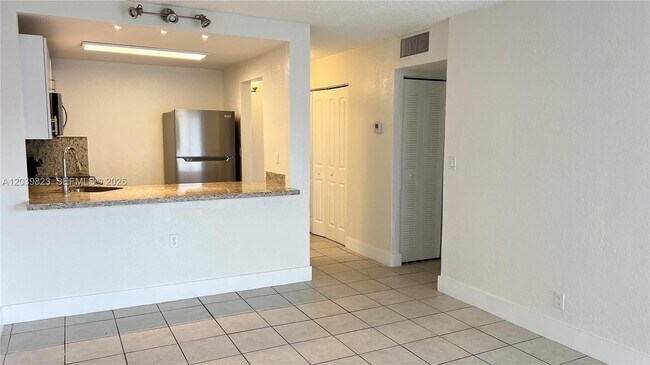 Photo - 4550 NW 9th St Unit 817E