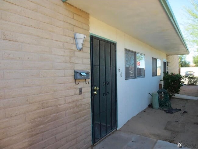 Building Photo - 2150 S Avenue A Unit 60