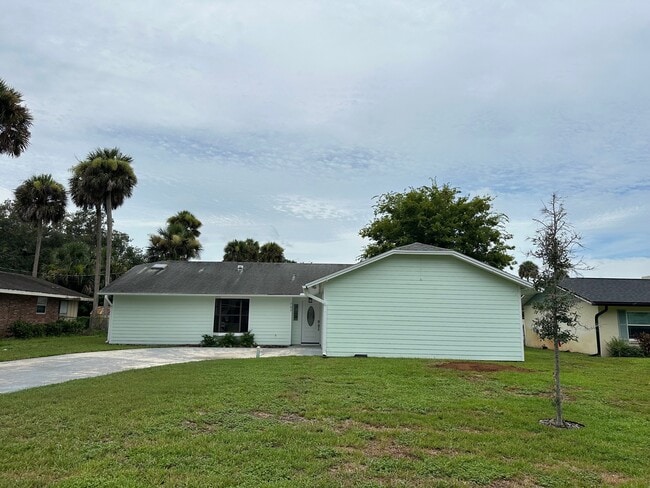 Photo - 702 Green Rd