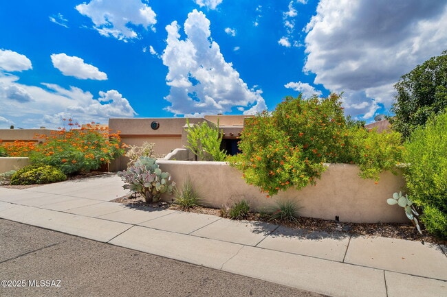 Photo - 9020 N Jessy Ln