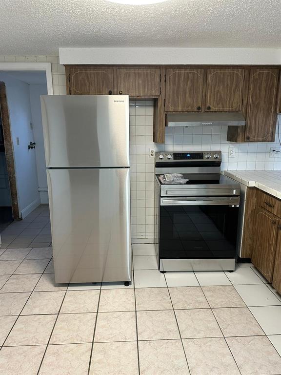 Photo - 4950 Fleetwood St