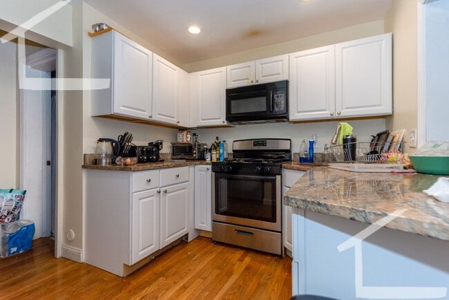 Photo - Gorgeous, must-see 4-bed, 2-bath spacious Brookline unit right near BU!