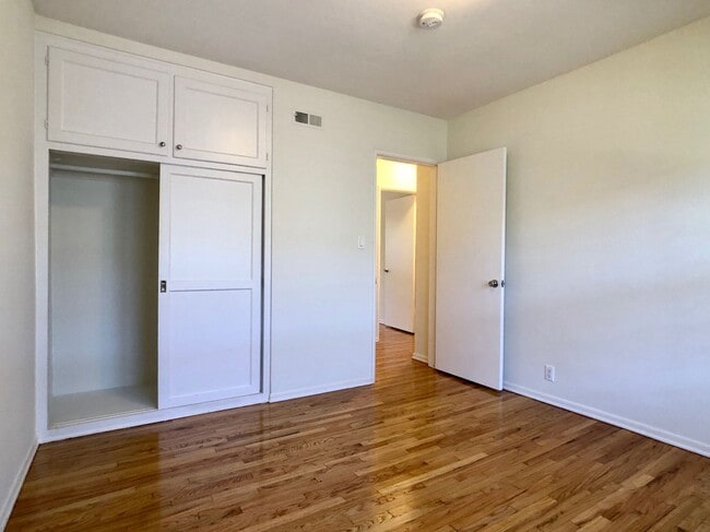 Photo - Bright, Spacious 2Bd 1Ba Unit within walking distance of UCLA and Westwood Village Unit 11000 Massachusetts ACTIVE