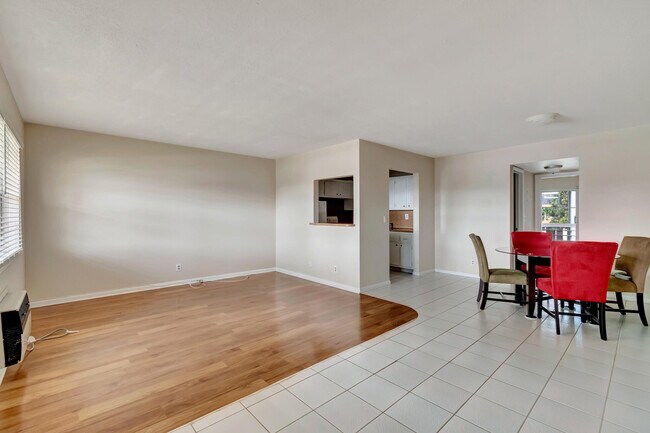 Photo - 145 Bedford F Condo