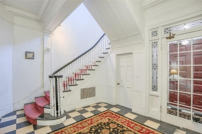 Chestnut Mansion LLC