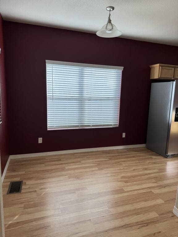 Photo - 784 Dutton St