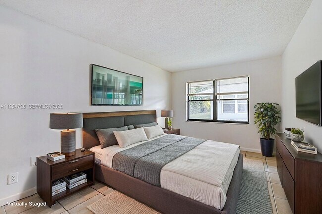 Photo - 1100 SW 4th Ave Unit 13b